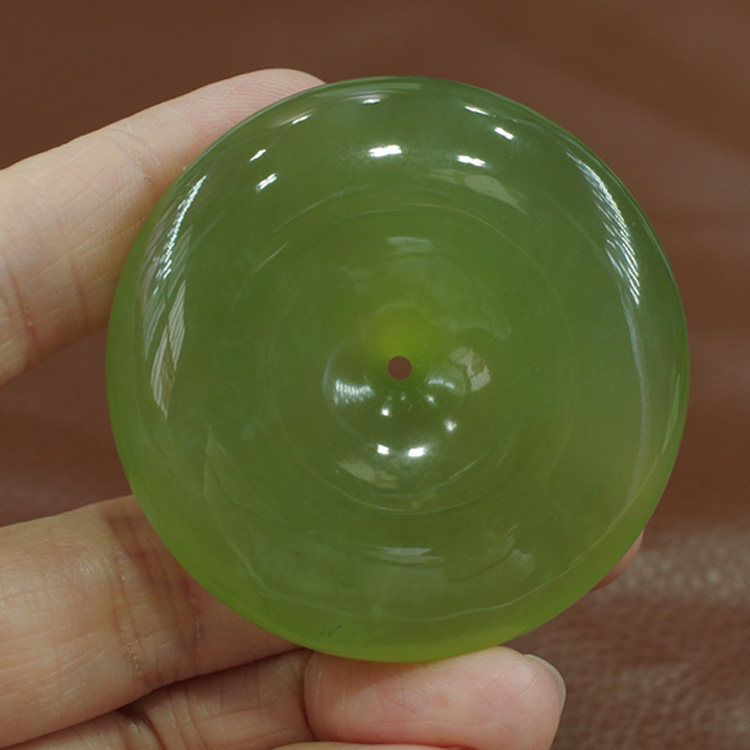 天然岫玉吊坠玉石平安扣岫玉挂件冰种绿色平安扣可做车挂男女款