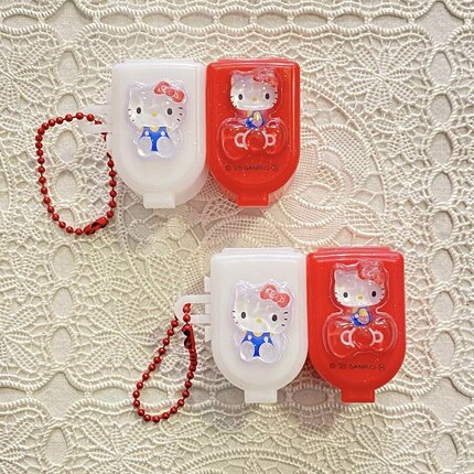 现货 日本正品三丽鸥sanrio小药盒可分离收纳盒小挂件kitty丑鱼