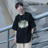 黑色