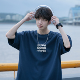 藏青色