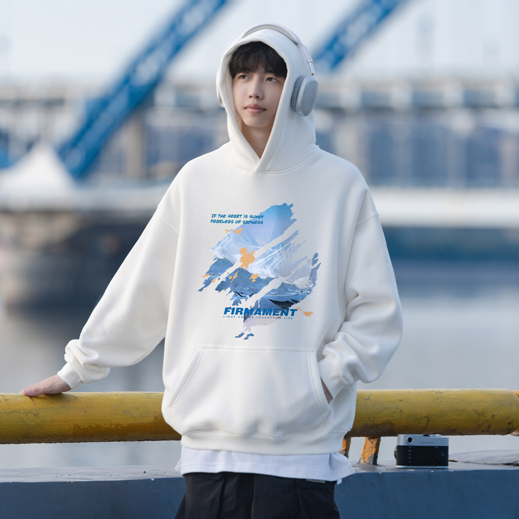 潮流蓝色风景分裂图连帽卫衣A425-Q3684-P65控78面料65%棉35%聚酯,男装卫衣,电商A425