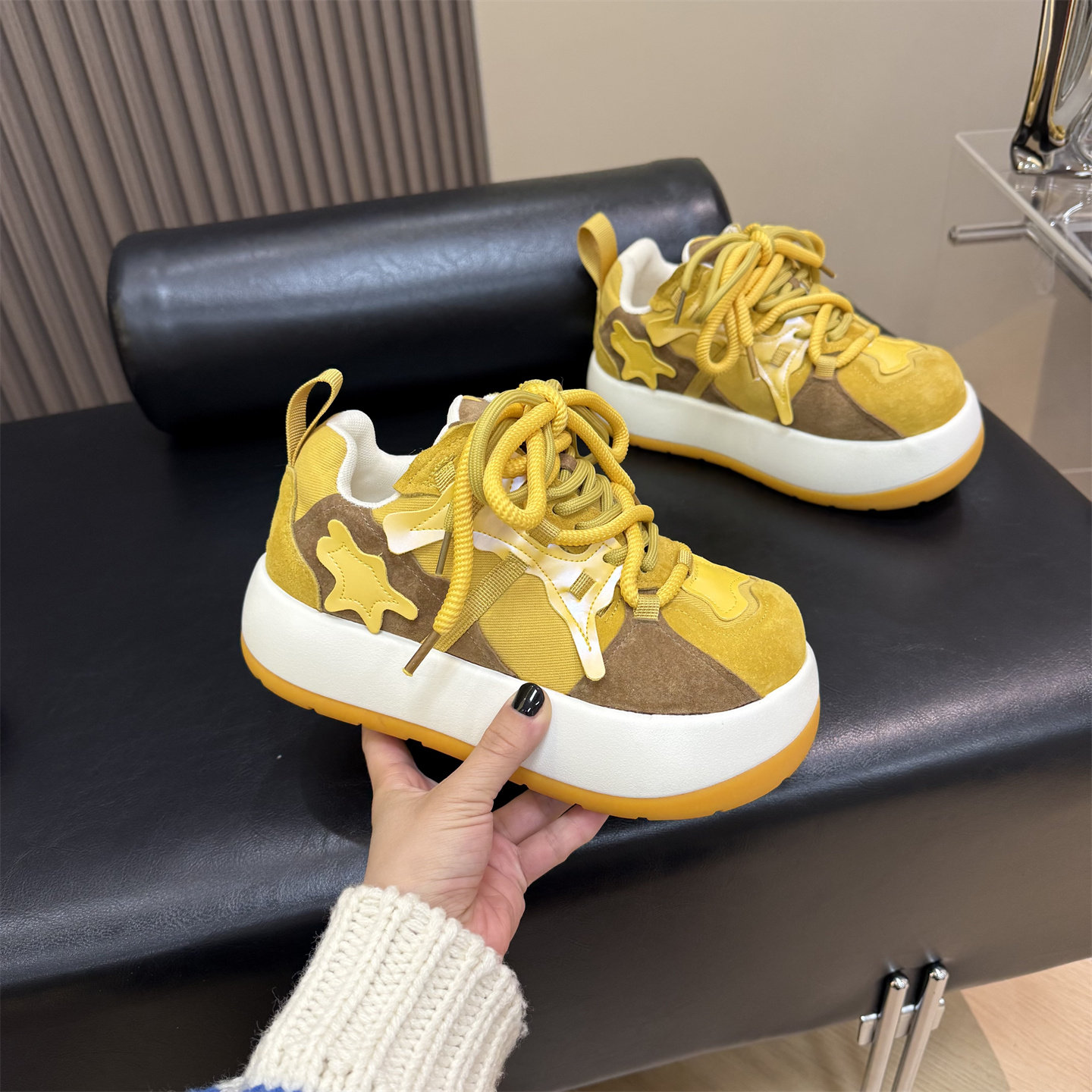 2026早春新款时尚休闲鞋拼色系带复古厚底韩版百搭运动鞋单鞋女潮