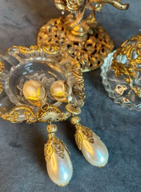 KY vintage 瑕疵夸张水滴珍珠金属镂空雕花耳夹扫肩秀款造型孤品