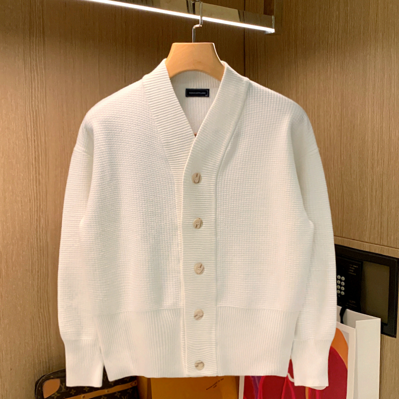 青年针织衫V领英伦复古外套贵族