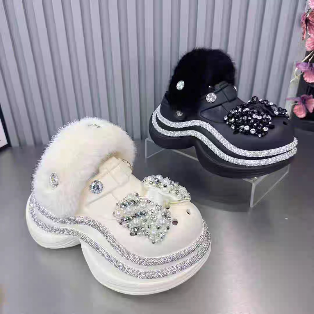 冬季加绒保暖水钻蝴蝶结女拖鞋图片