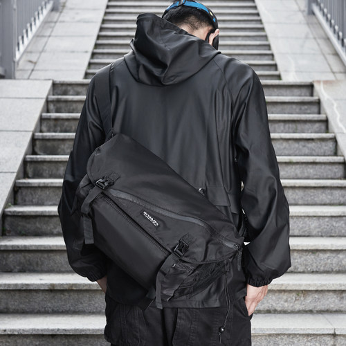 木村耀司挎包大容量原宿男士背包