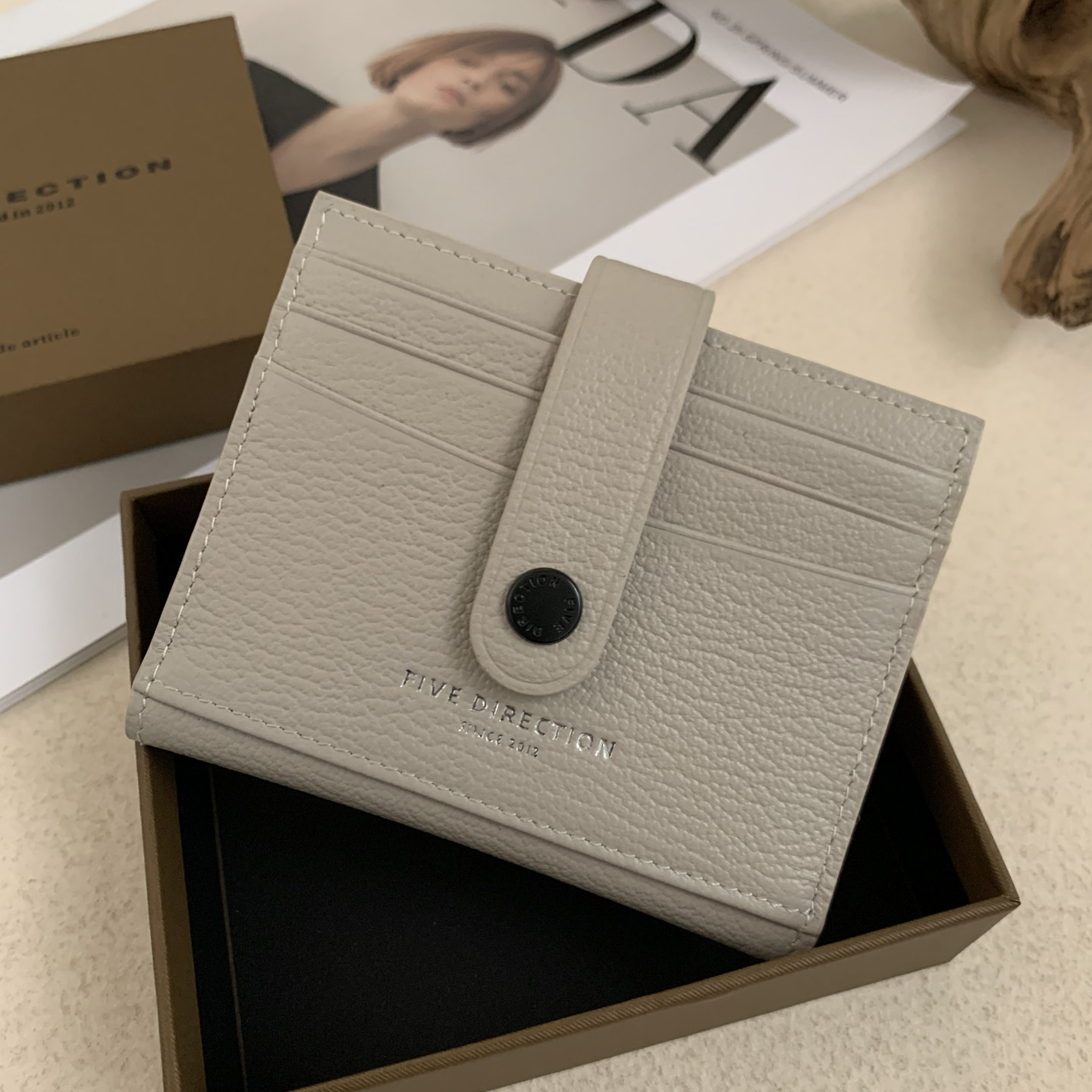 卡包女士真皮男士女小巧精致多卡位超薄迷你短款多功能简约证件包