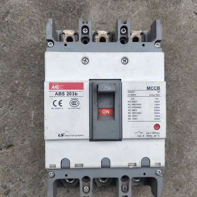 议价MEC S塑壳断路器MEC S 203BMEC S 202BMEC S 204B