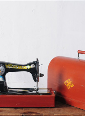 老式家用缝纫机电动台式脚踩衣车