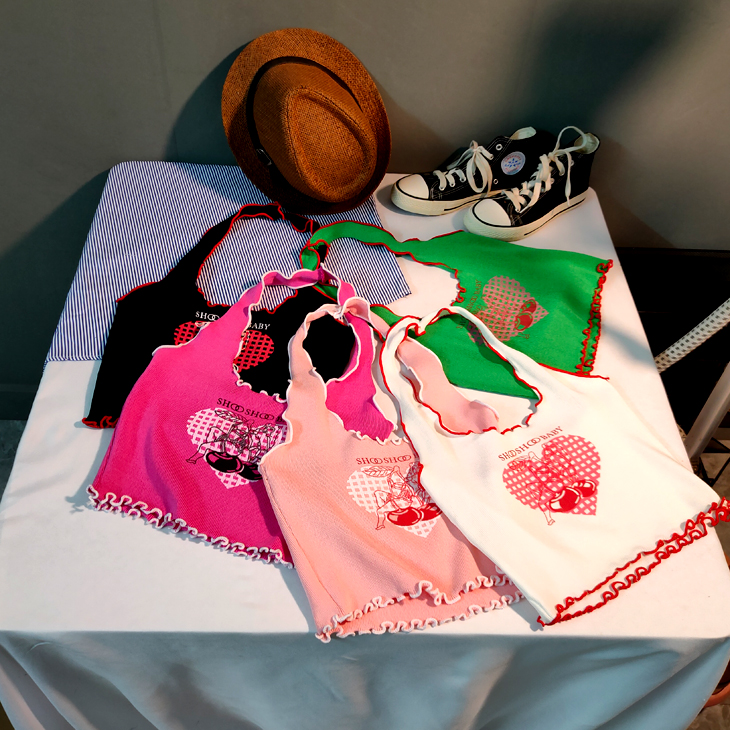 印花木耳边挂脖通勤背心