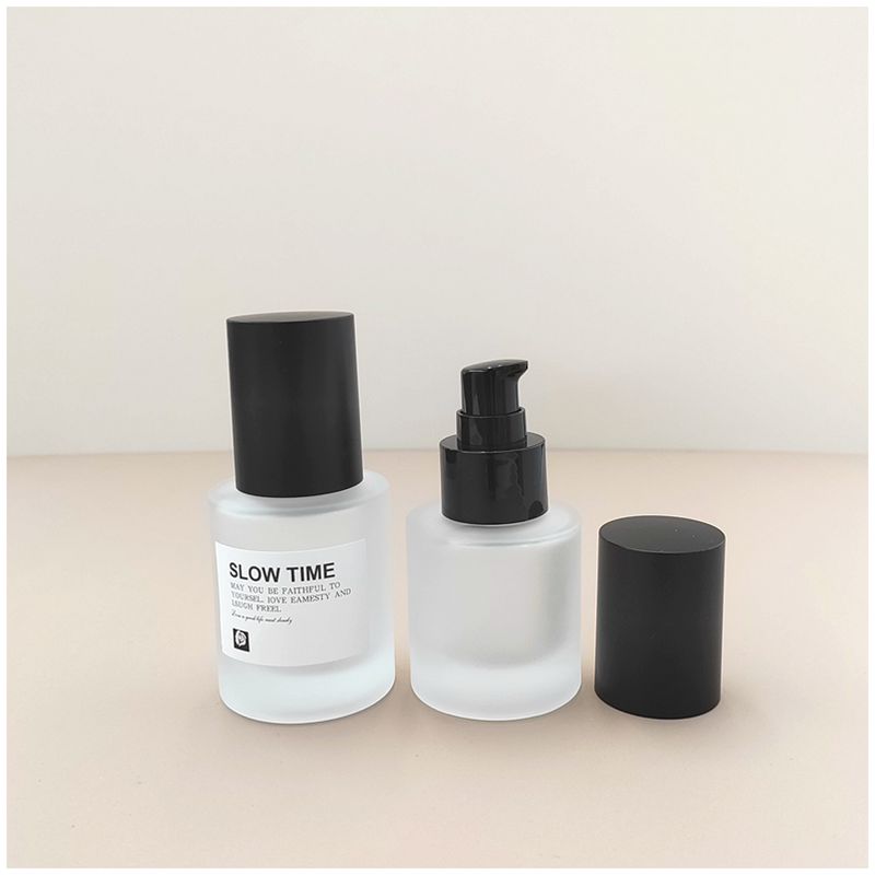 高档加厚磨砂玻璃避光精油分装瓶 按压式美容院医美挤压乳液空瓶