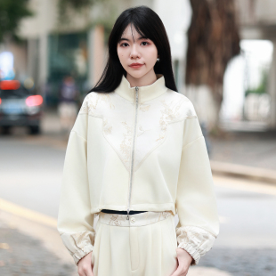 五丁目衣舍2025新款 风立领拉链短外套女刺绣气质58813364 新中式