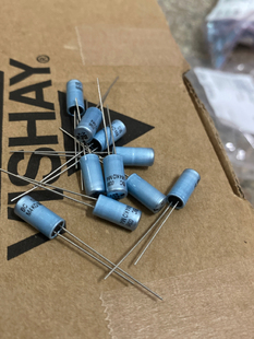 VISHAY 036系水兰壳电解电容器 63V4.7UF MAL203658478E3