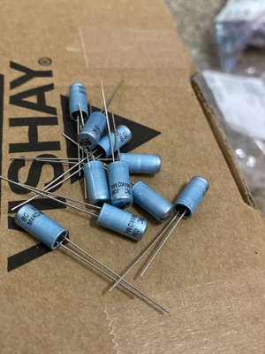 VISHAY系水兰壳电解电容