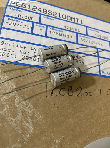 125V10UF轴向发烧电容器