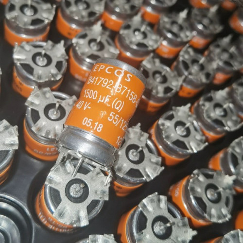 1500UF40V西门子立式汽车级电容