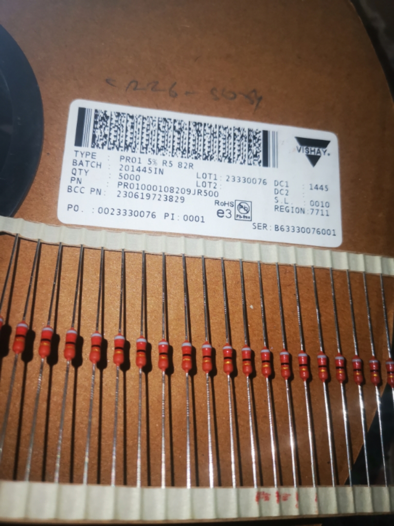 10只=2元 PR01 82R 82欧1W金属膜电阻器VISHAY 小体积大功率