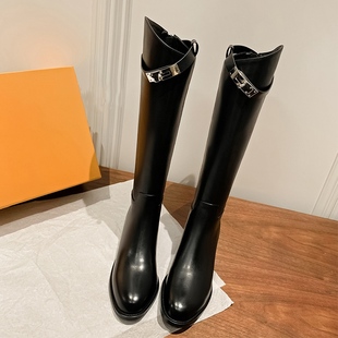 香港RVFA真皮胖mm粗腿大筒围锁扣长筒靴女骑士靴秋冬加绒平底大码