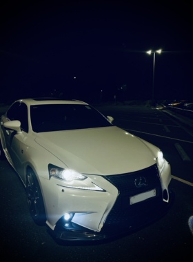 13 款 IS 雾灯黄光白光