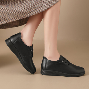 黑色休闲深口单鞋女款2026新款春秋季平底圆头妈妈鞋时尚气质皮鞋