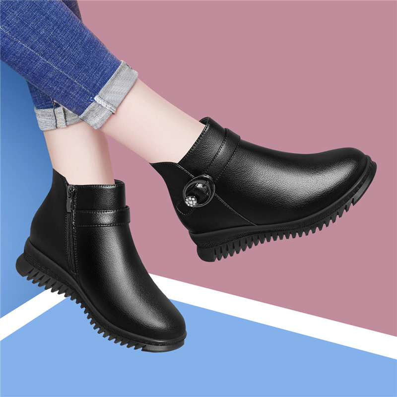 黑色真皮时装靴女款2025新款冬季加绒短靴软皮厚底英伦风马丁靴女