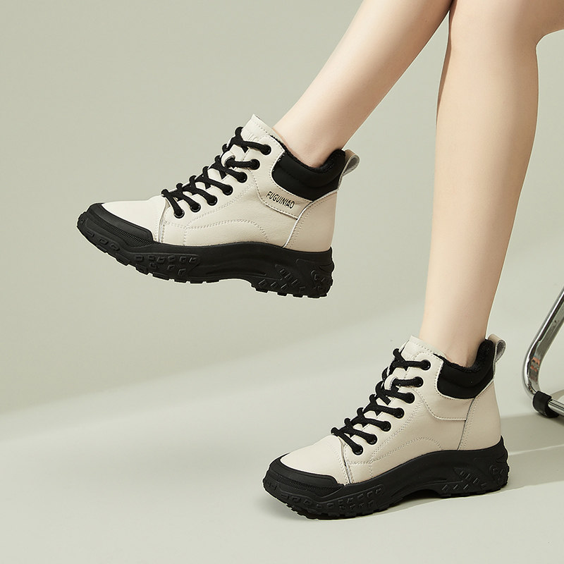 高帮马丁靴女款2025新款秋冬季保暖加绒厚底白色运动靴英伦风短靴