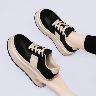 厚底增高休闲鞋子女款2025新款冬季加绒平底板鞋软底运动鞋面包鞋