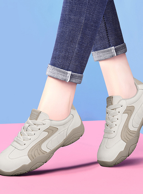 厚底小白鞋女款2026新款春季百搭爆款软底轻便休闲运动阿甘德训鞋