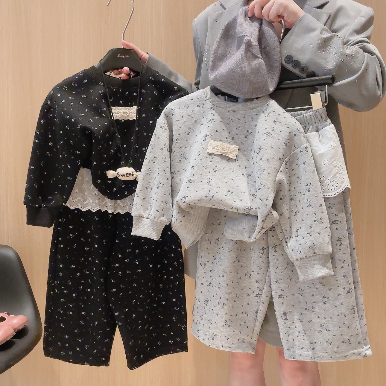 2025秋季新款韩版女童宝宝中大童套装秋季衣服儿童卫衣两件套冬款