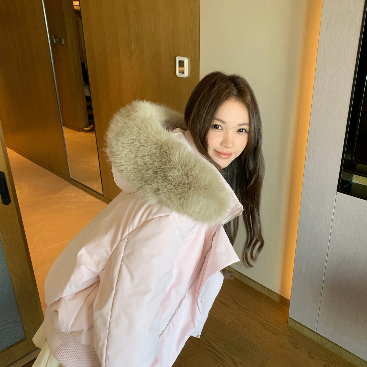 PEARL-毛领宽松版型保暖羽绒服外套(配毛领配件仿毛可拆卸)PZ5022