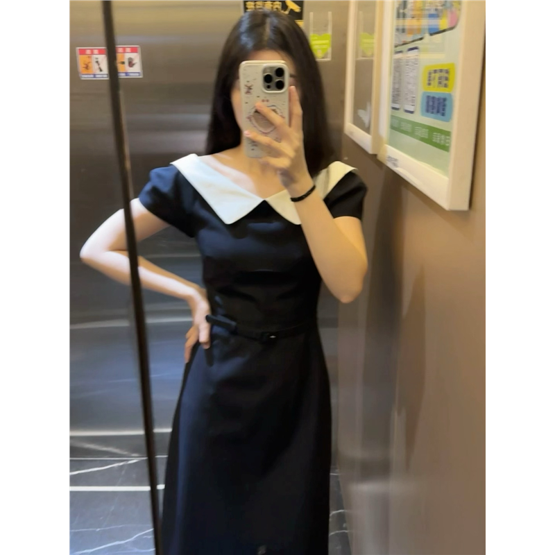 韩国东大门fletta同款拼色一字肩收腰显瘦后开叉连衣裙女春小黑裙