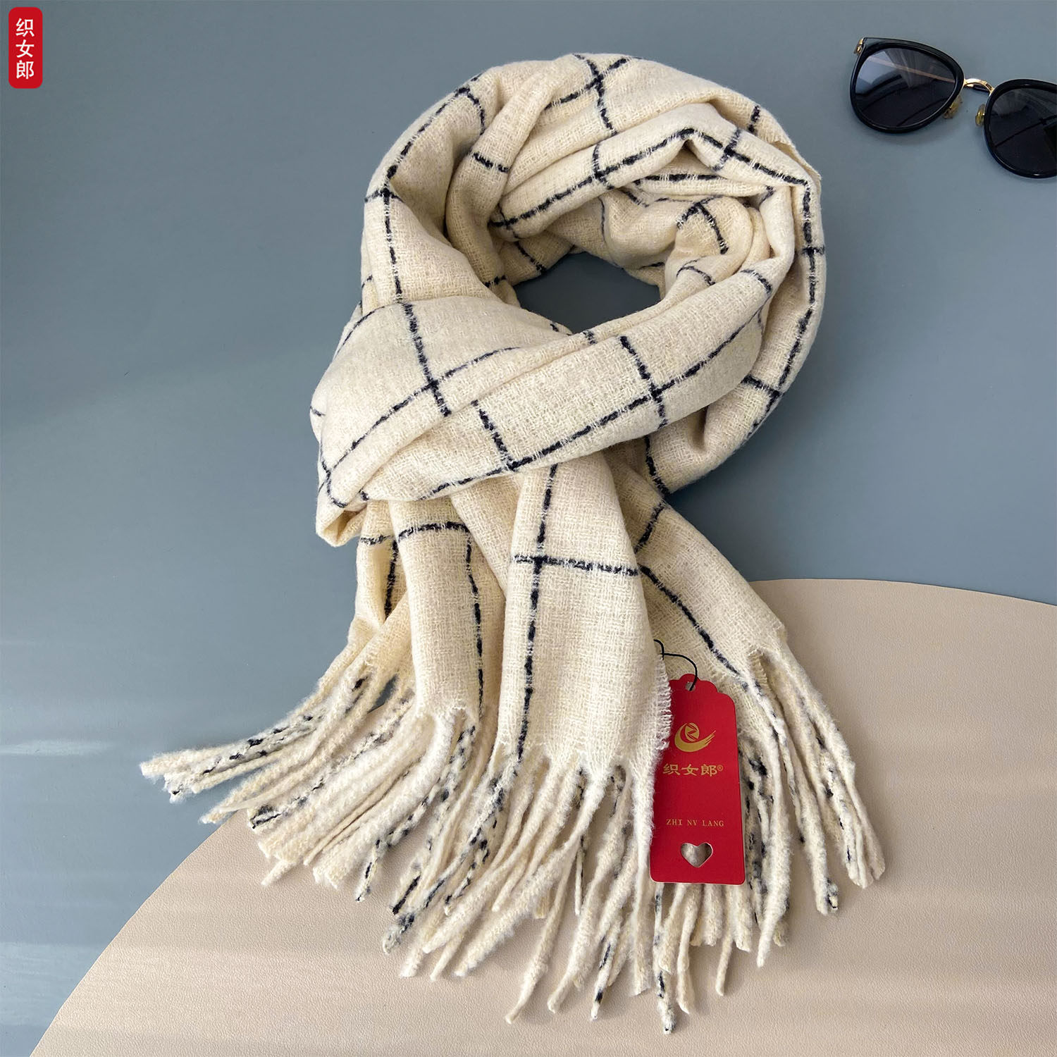 米白色格子围巾女秋冬款保暖韩系百搭流苏仿羊绒披肩两用学生围脖