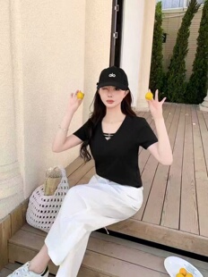卡玛娅T恤女2026年夏款交叉V领设计感纯棉短袖t恤宽松减龄上衣205
