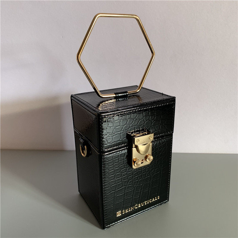 修丽可俏皮可爱黑色六边形手提旅行化妆小方包黑包鳄鱼纹PU单肩包,收纳整理,化妆包,淘宝优惠券,粉丝福利购,淘宝优惠卷