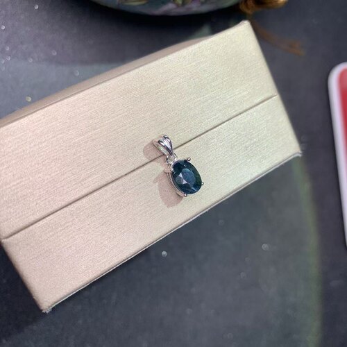 特惠天然蓝宝石吊坠925银镀白金镶嵌规格6*8MM 1.5克拉四爪吊坠