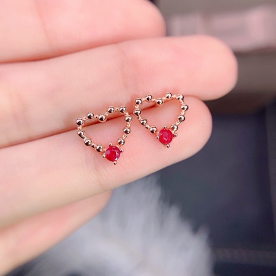 特惠新款天然红宝石耳钉 主石3*3mm925银精工镶嵌特惠爱心耳钉