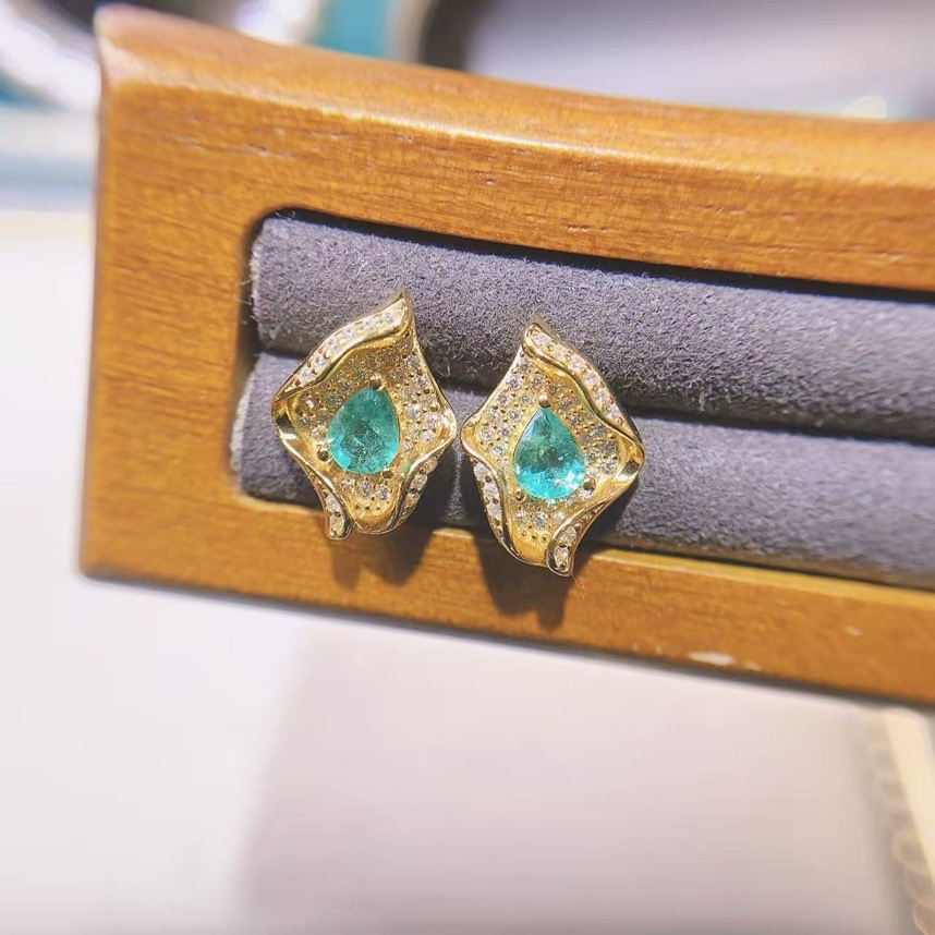 新款天然祖母绿耳钉925银镶嵌时尚百搭耳钉主石4*6MM小众设计款