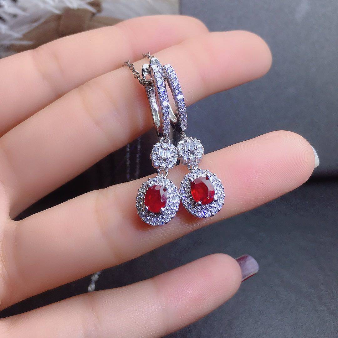 天然鸽血红宝石耳钉925银镀18k白金镶嵌 简约大气时尚耳环4*5mm