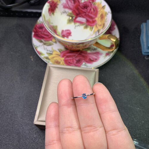特惠小巧迷你精致天然伦敦蓝托帕石戒指925银镀白金3*4Mm可调节