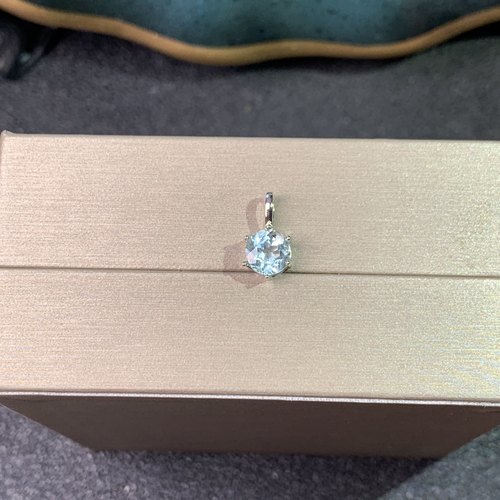 简约小精致天然海蓝宝吊坠925银镀金六爪吊坠 一克拉海蓝宝6*6MM