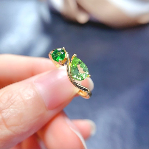 新款天然橄榄石戒指梨形5*7 4*4mm925银镶嵌活口设计 搭配透辉石