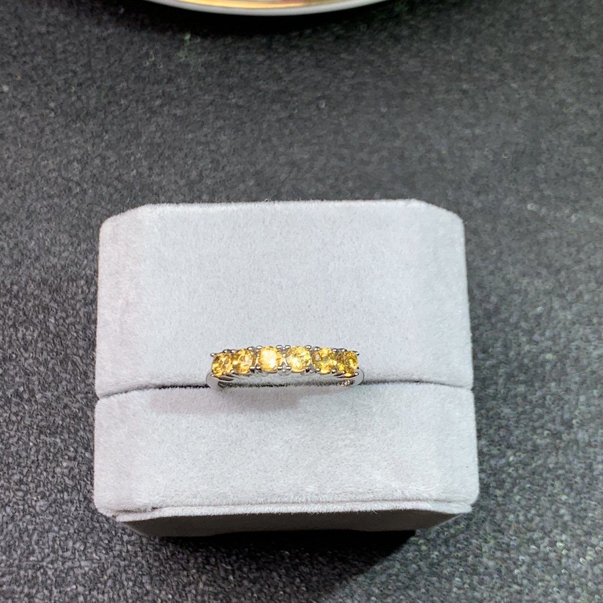 工厂直销天然聚财黄水晶戒指 主石3*3mm特惠 925银精工镶嵌排戒,珠宝/钻石/翡翠,手饰,淘宝优惠券,粉丝福利购,淘宝优惠卷