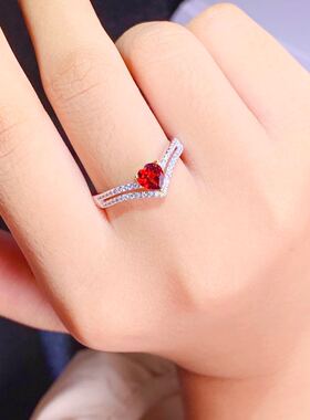 镶嵌石榴石戒指少女心小巧