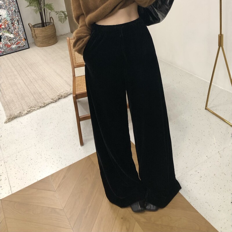 2026年秋季新款韩系丝绒阔腿裤女百搭垂感直筒高腰气质休闲拖地裤