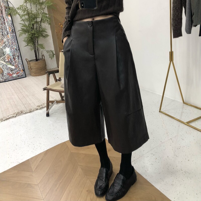 秋冬黑色老钱风宽松阔腿皮裤女