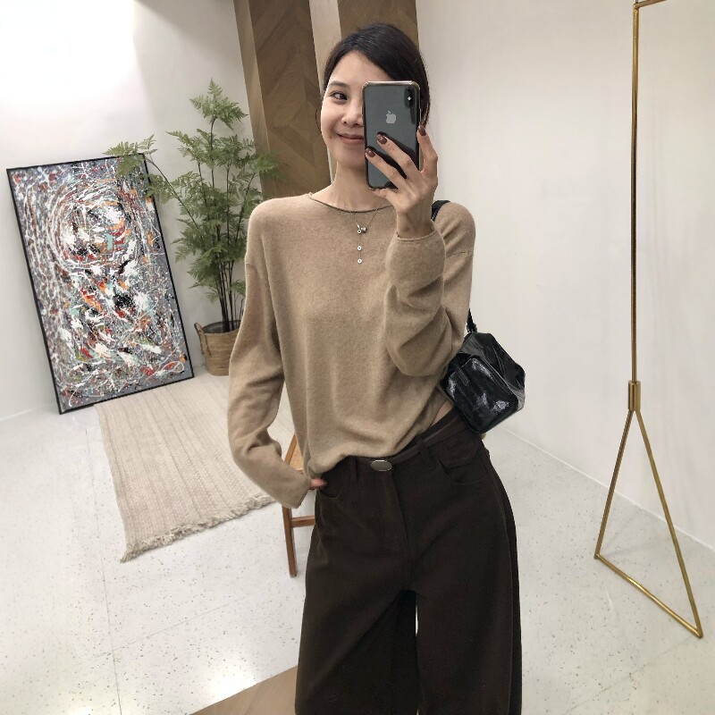 2026高级感羊毛衫女秋季新款圆领宽松毛衣套头简约百搭针织打底衫