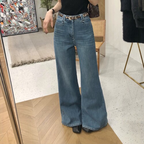 法式复古微喇牛仔裤2026春秋新款今年流行阔腿直筒不贴腿喇叭裤子