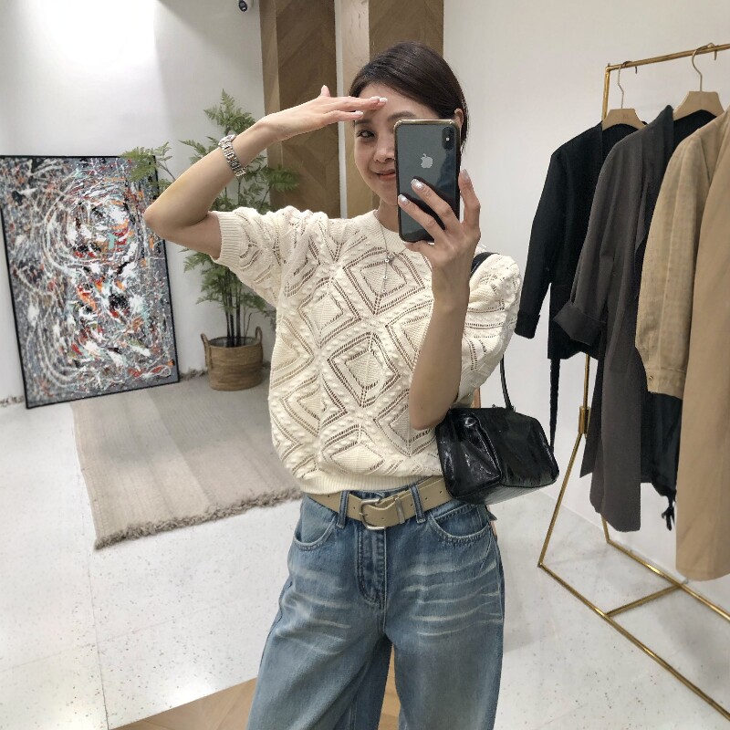 2026年新款韩系复古高端早春季针织短袖t恤女装镂空高级穿搭上衣