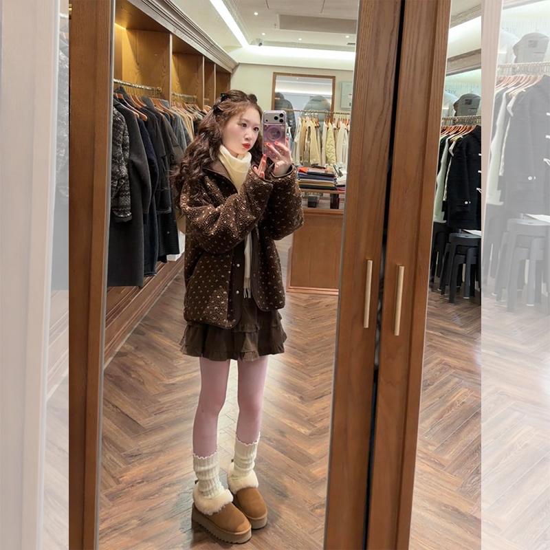 巨好看冬季学院风卷毛皮草外套女中长款宽松棕色毛绒大衣女