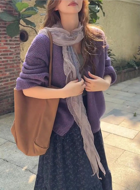 2026年早春紫色短款毛衣开衫温柔风针织衫藏蓝色碎花半身裙套装女